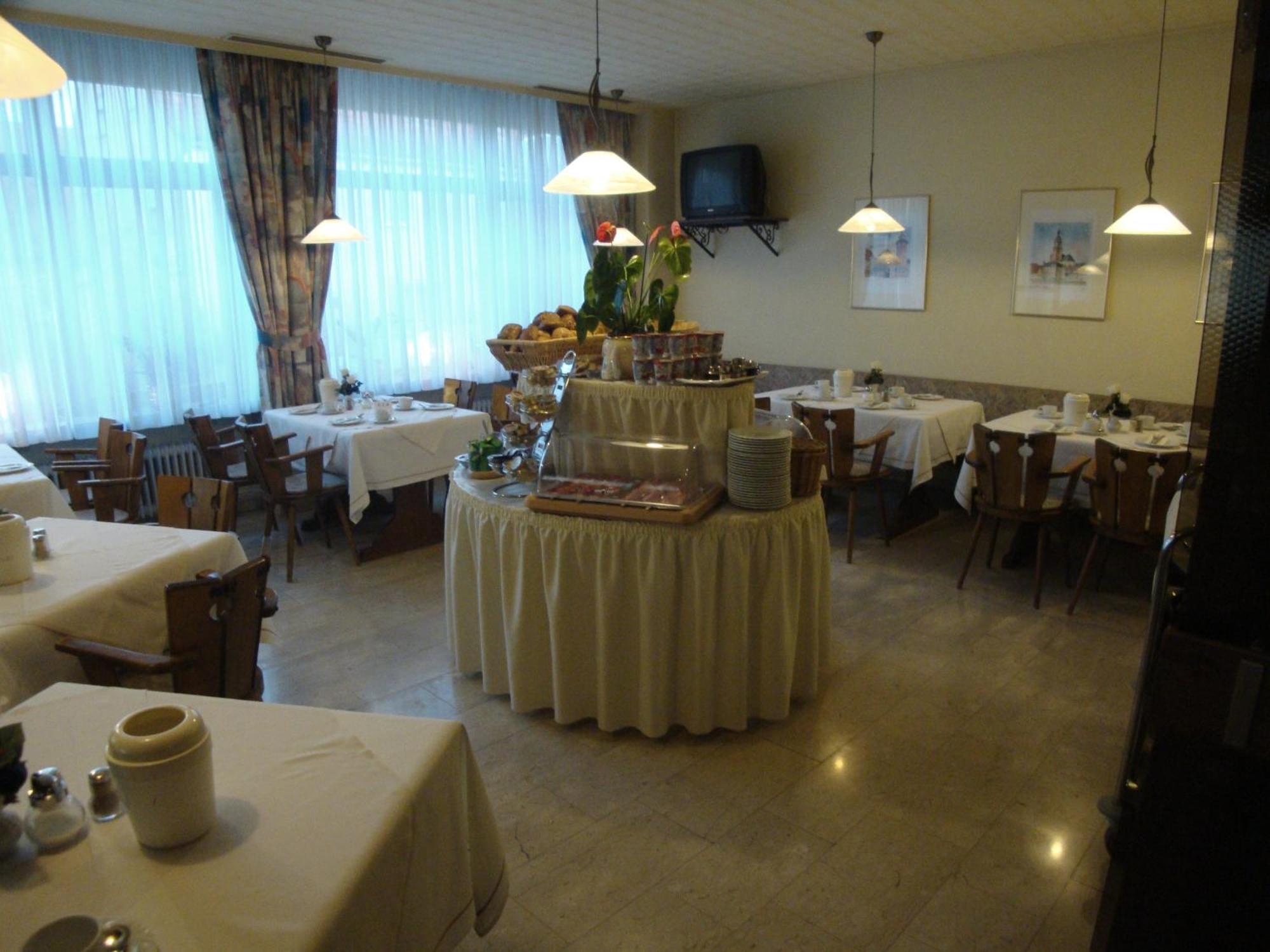 Hotel Gasthof Herderich ชลุสเซลเฟลด์ ภายนอก รูปภาพ