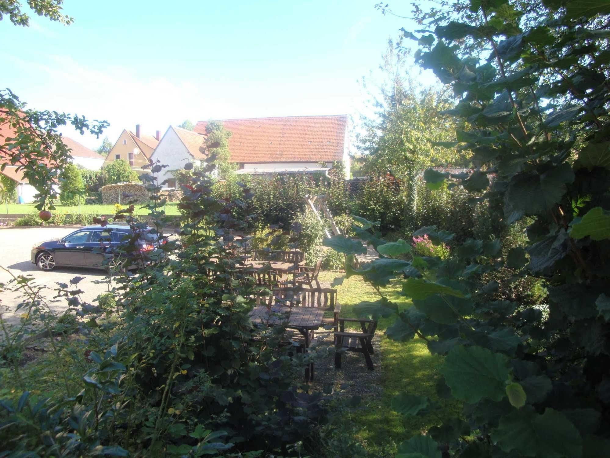 Hotel Gasthof Herderich ชลุสเซลเฟลด์ ภายนอก รูปภาพ