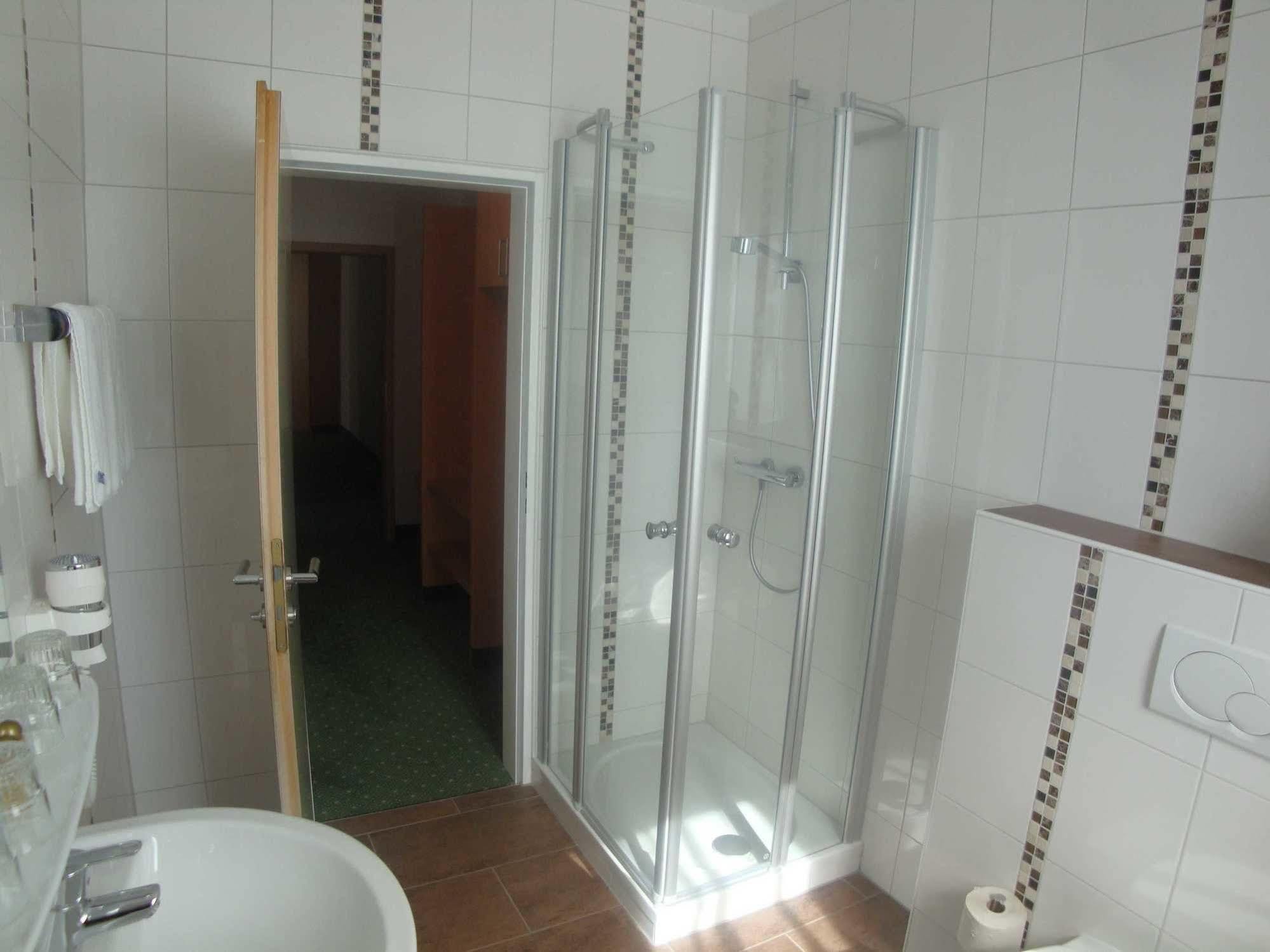 Hotel Gasthof Herderich ชลุสเซลเฟลด์ ภายนอก รูปภาพ