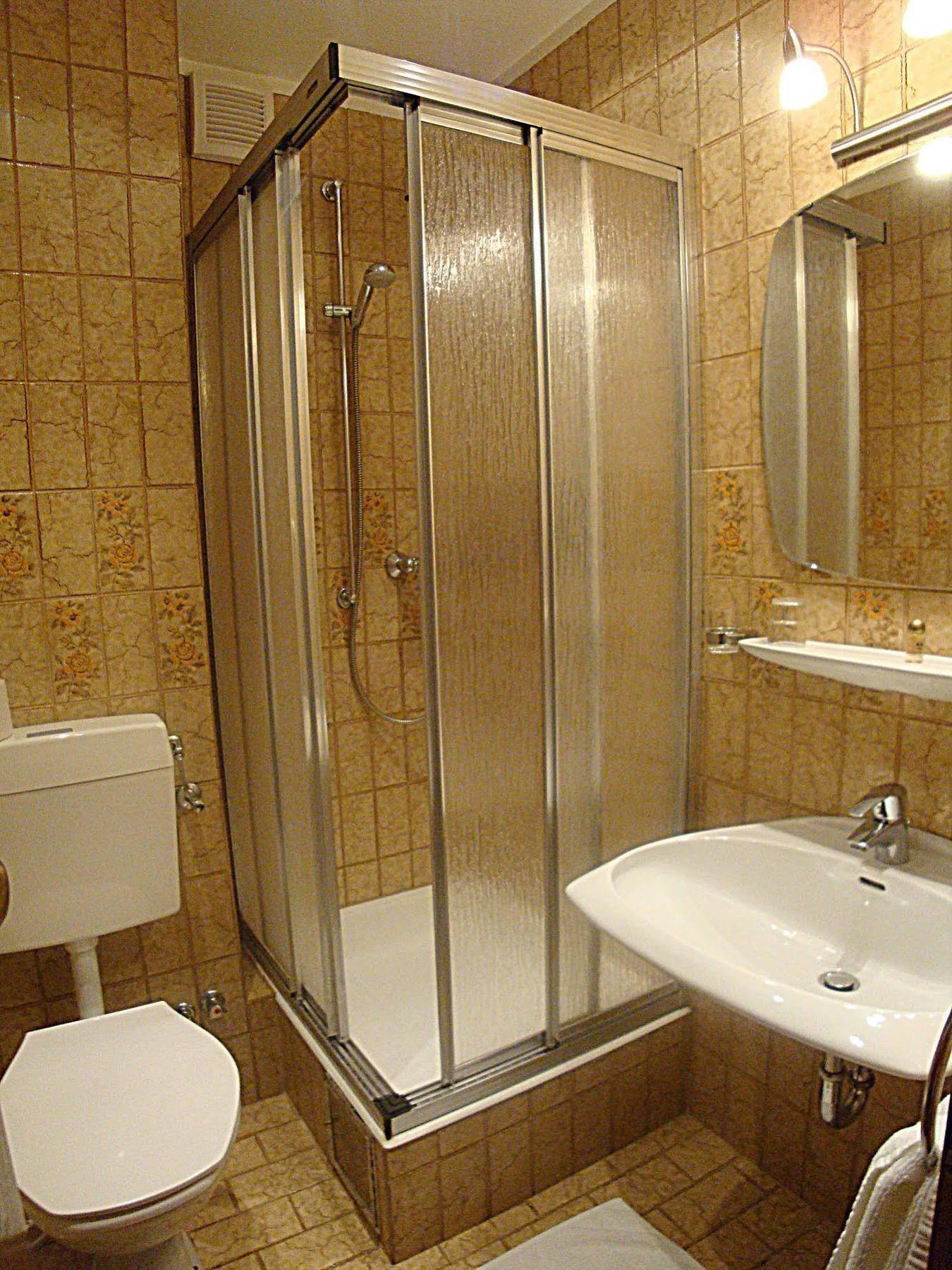 Hotel Gasthof Herderich ชลุสเซลเฟลด์ ภายนอก รูปภาพ