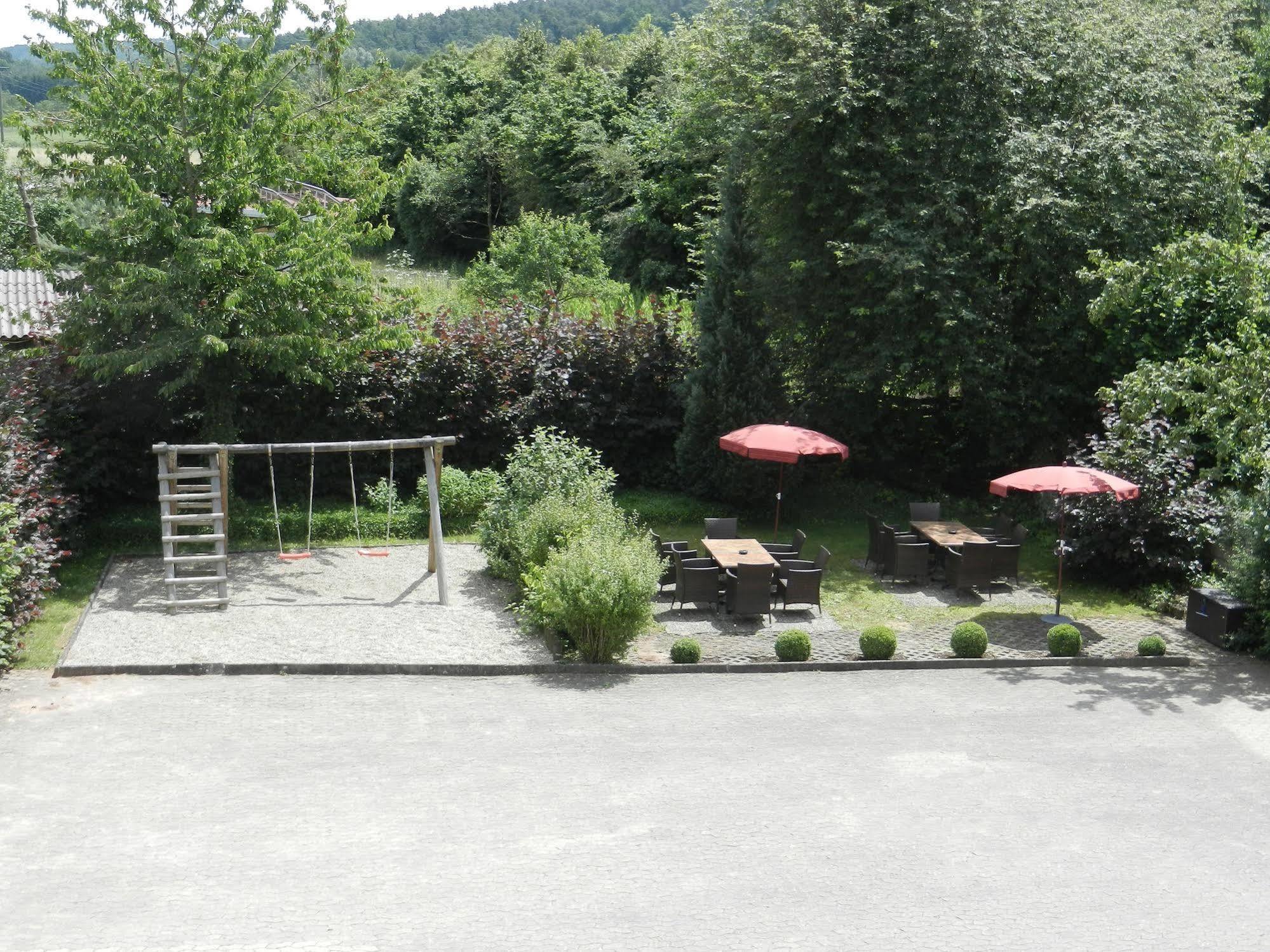 Hotel Gasthof Herderich ชลุสเซลเฟลด์ ภายนอก รูปภาพ