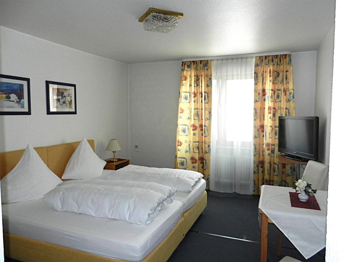 Hotel Gasthof Herderich ชลุสเซลเฟลด์ ภายนอก รูปภาพ